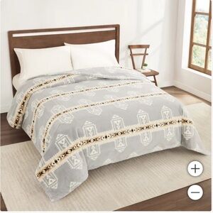 NWT Pendleton Faux Fur Luxe Blanket CROSS ROADS - size 98" × 92"